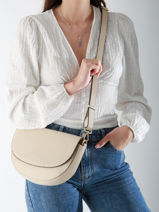 Sac Bandouli�re Tradition Cuir Etrier Beige tradition ETRA065M-vue-porte